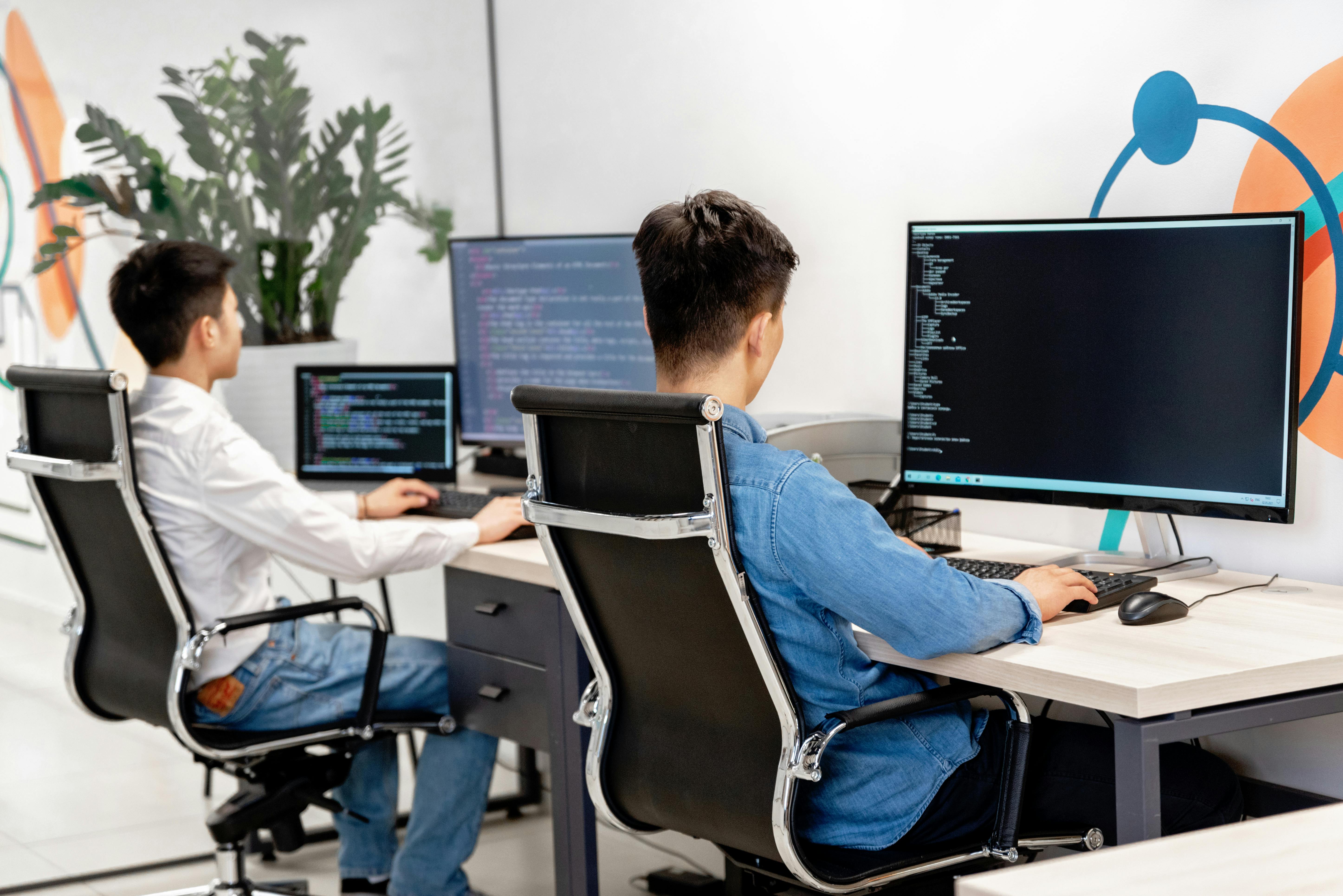 FlowOffice هو الحل الذكي لإدارة مكتبك بالكامل عبر الإنترنت